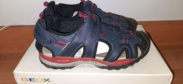 Босоніжки Geox закриті р. 35 по устілці 22-23 см