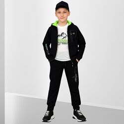 Спортивний костюм хлопчикам.