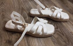 Босоніжки жіночі Primark 38й