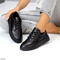 Жіночі чорні кросівки прошиті шкіряні 36 37 38 39