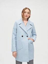 Блакитне пальто