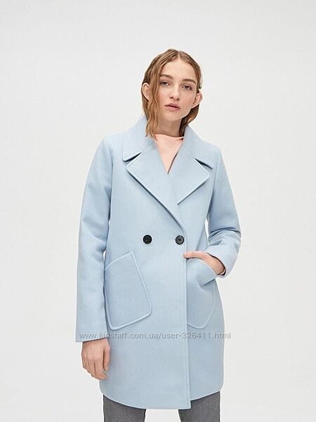 Блакитне пальто