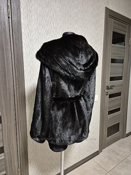 Норкова шуба з капюшоном. Чорна норка. Автоледі