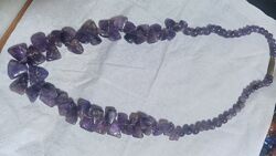 БУСИ. НАМИСТА З натуральних каменів