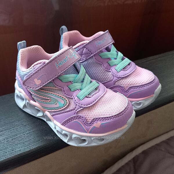 Кроссовки скетчерс 