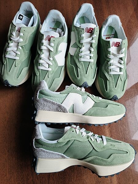 New Balance 327 оригінал