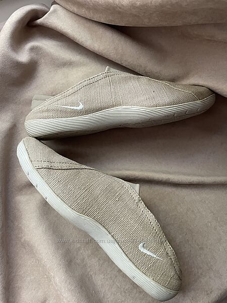 Спортивные кеды-мюли Nike