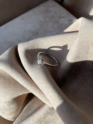 Бриллиантовое кольцо