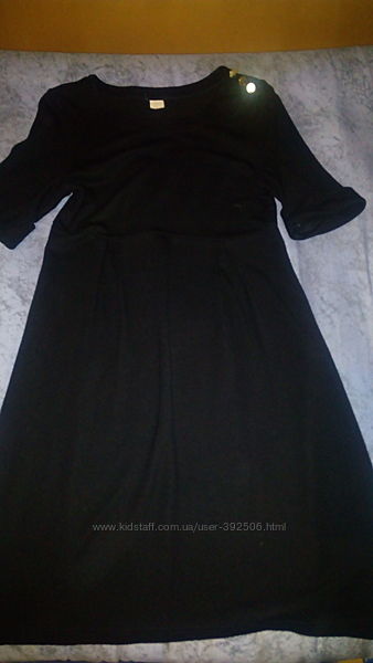 Чёрное трикотажное платье