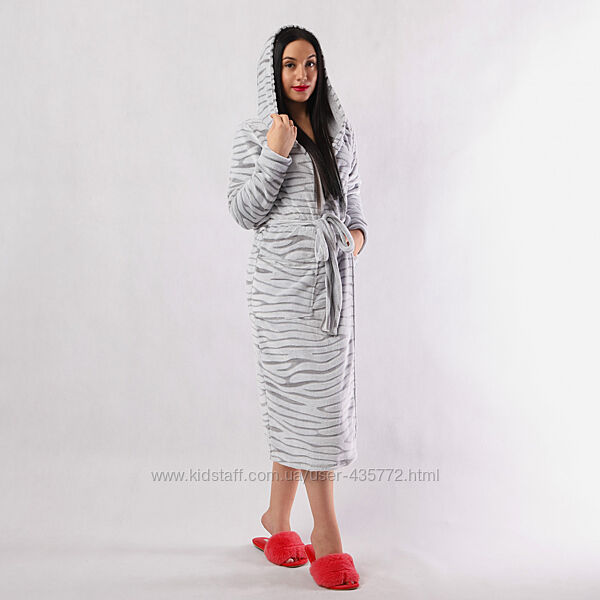 шикарні однотонні халати з узором 