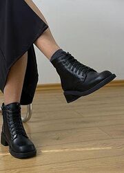 Дуже зручні шкіряні черевики , р. 38, шкіра натуральна, нові 