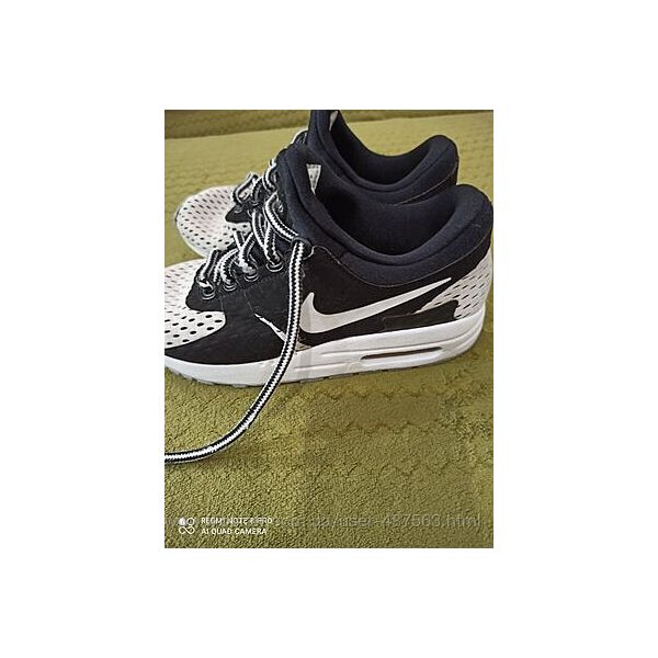 35 р. Продам в идеальном состоянии фирменные Nike, кроссовки.