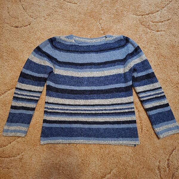 Светр з вовною