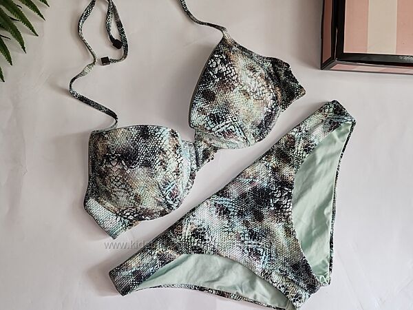 Розпродаж   купальник  зміїний принт Victorias Secret оригінал