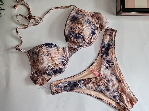 Розпродаж  Шикарный купальник  пушап Victorias Secret