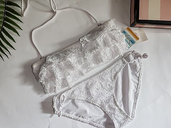 Розпродаж Стильные кружевные купальники бандо в наличии