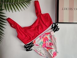 Розпродаж Яркий купальник от Victorias Secret
