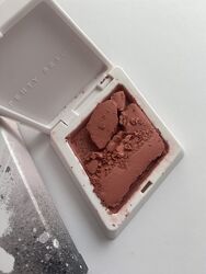 Уцінка рум&acuteяна fenty beauty fenty cheeks suede powder blush sundress szn