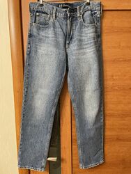 Джинси бренду GAP.
