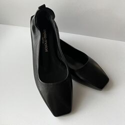 Жіночі чорні шкіряні балетки Stelio Malori р.36-37