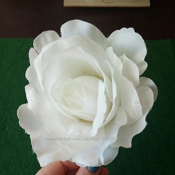  Ободок с цветком РОЗА белая красивая для ребенка на утренник