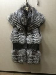 Жилетка меховая чернобурка