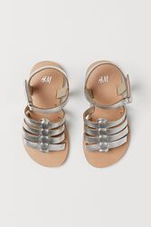 #4: H&M р24   450грн 