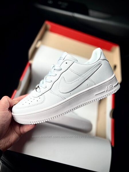 Підліткові кросівки Nike Air Force 1 Low білі р