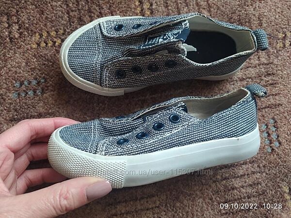 Фирменные кеды H&M