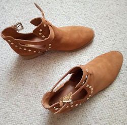 #8: нові продаю р.38