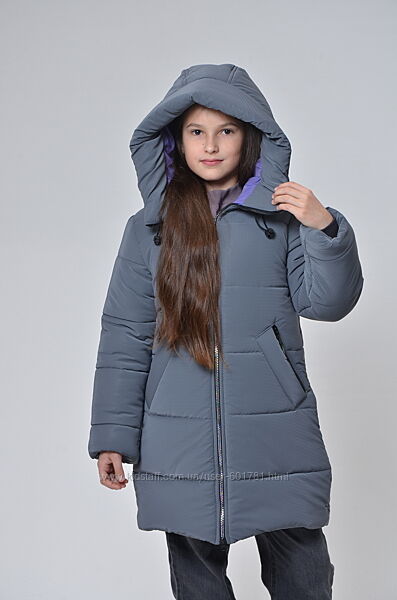 Зимова подовжена куртка - пальто з трендової плащової тканини. 