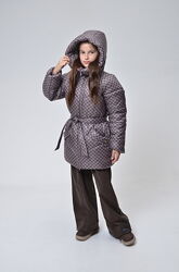 Зимова подовжена куртка з акцентом на талію 