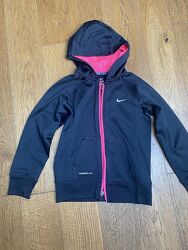 Кофта  NIKE на 7-10 р. 