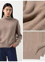 Светр  вовна uniqlo С М 