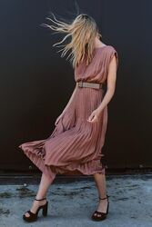 Zara сукня, плаття міді