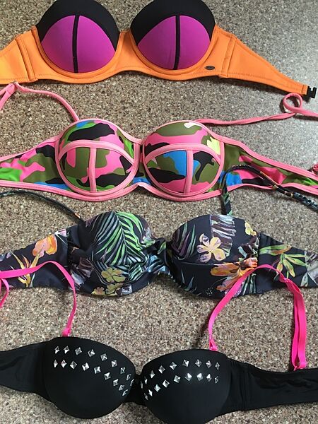 Розпродаж купальників, частин, ліфи, обирайте