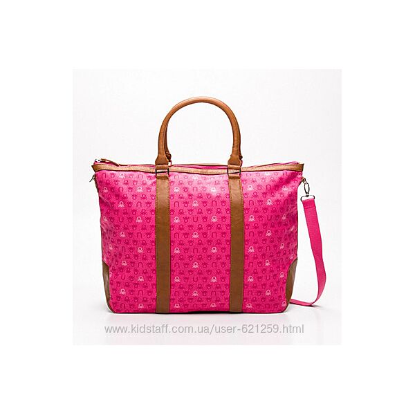 Дорожная сумка фирмы Бенеттон , Германия.