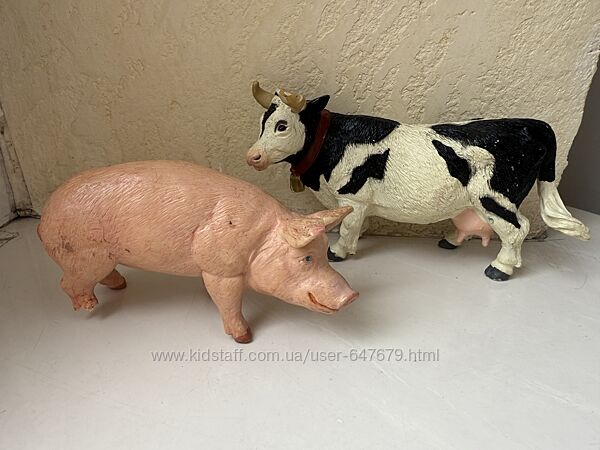 Игровая фигурка Schleich Корова Холстейн свинья свинка поросенок