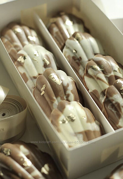 Мадлен Анастасия Сдобникова, Мария Фомина