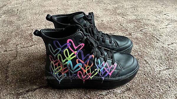 Skechers демі черевики 37р в ідеальному стані