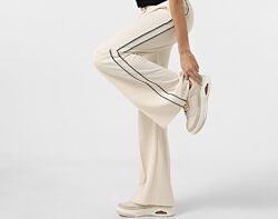 Skechers шкіряні стильні кросівки 35р Оригінал