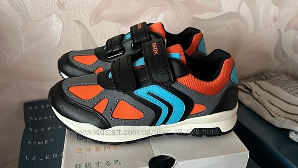 Geox стильні зручні кросівки 32р Оригінал 