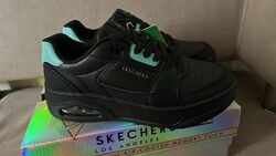 Skechers шкіряні стильні кросівки 36р Оригінал