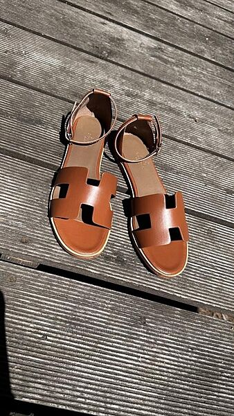 Босоніжки в стилі Hermes