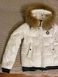 Жіноча зимова куртка