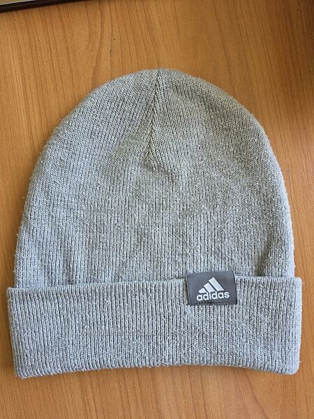 Шапка adidas на хлопчика 10-11 років