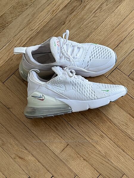Жіночі кросівки Nike Air max 270