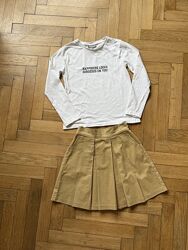 Комплект одягу у школу на дівчинку