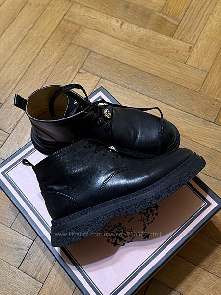 Шкіряні черевики Helena Soretti