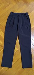 Брюки на дівчинку 134р